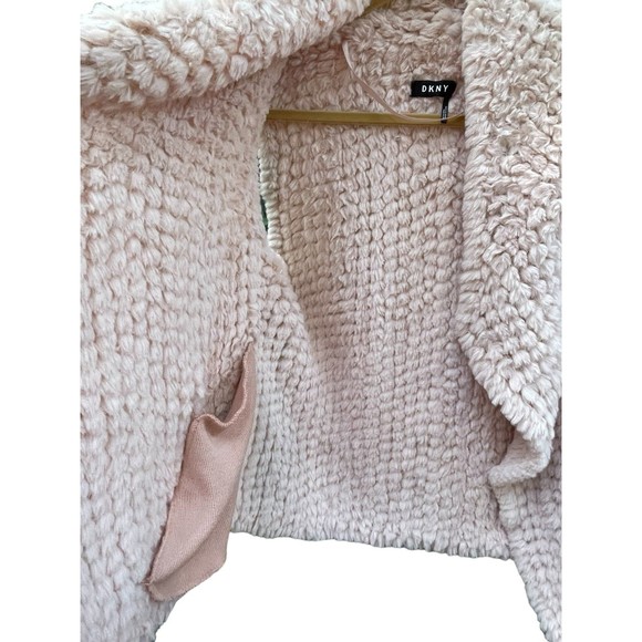 DKNY‎ faux fur light pink vest medium - Picture 2 of 8